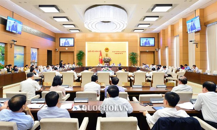 Komite Tetap MN Vietnam memberikan sumbangan pendapat terhadap laporan sosial-ekonomi dan APBN 2019 - ảnh 1