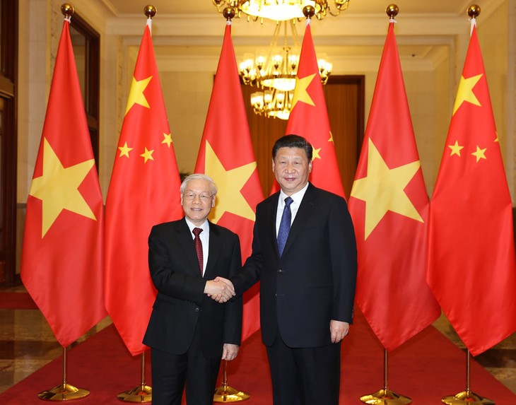 Pembicaraan telepon antara Sekjen, Presiden Vietnam, Nguyen Phu Trong dengan Sekjen, Presiden Tiongkok, Xi Jinping - ảnh 1