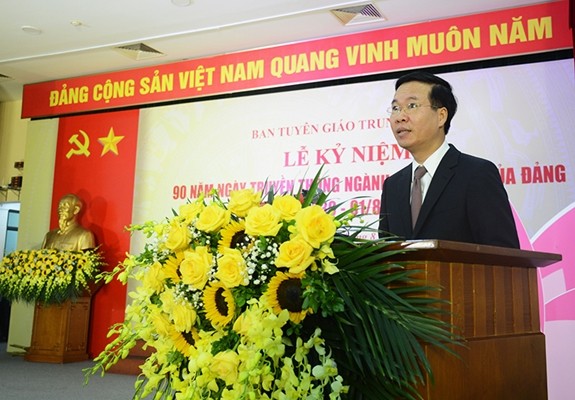 Upacara memperingati HUT ke-90 Berdirinya cabang propaganda dari Partai Komunis Vietnam - ảnh 1