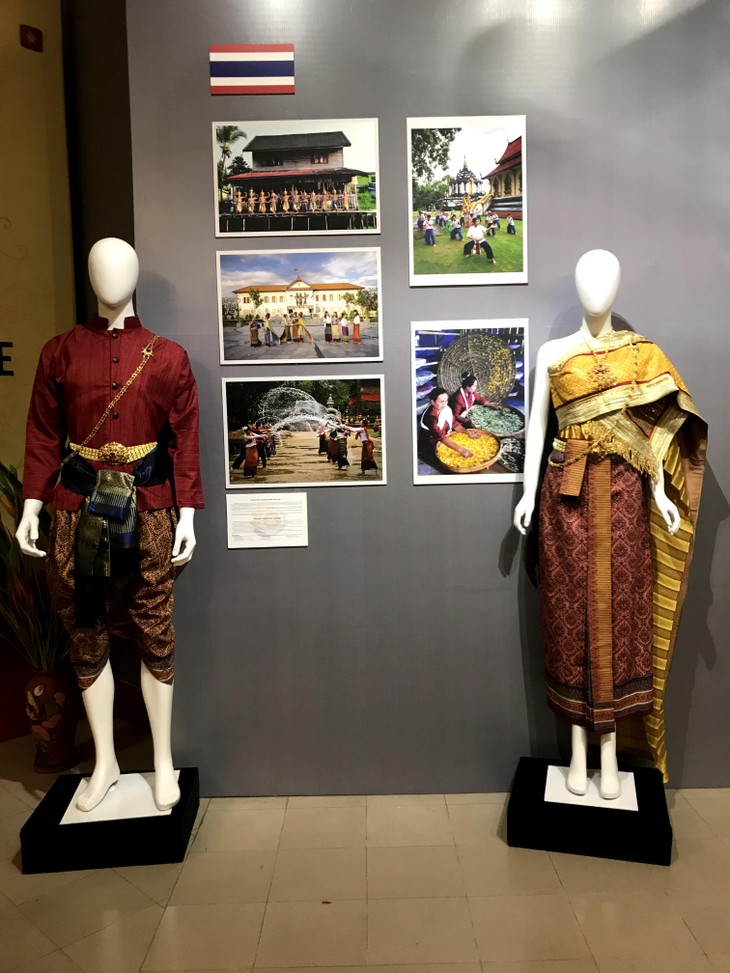 Pameran Busana Tradisional Negara-Negara ASEAN 2020 - ảnh 18