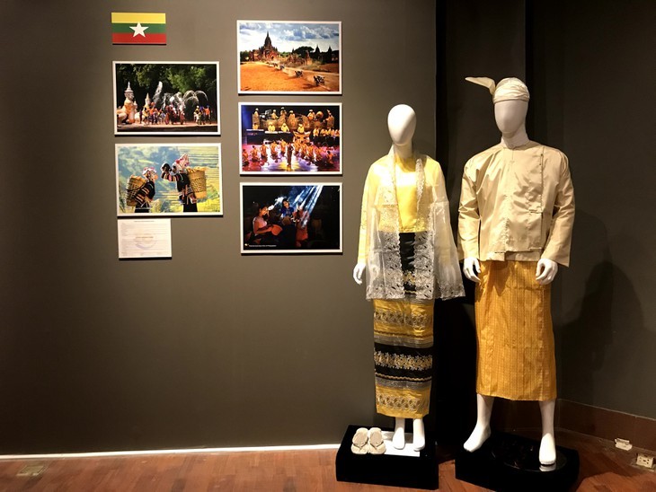Pameran Busana Tradisional Negara-Negara ASEAN 2020 - ảnh 12