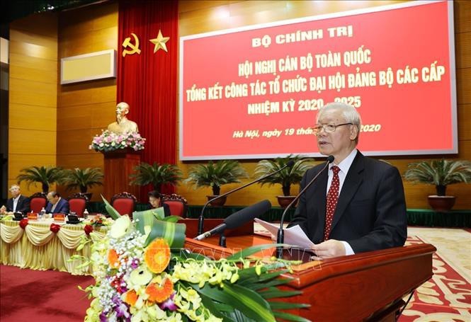 Sekjen, Presiden Vietnam, Nguyen Phu Trong Memimpin Konferensi Evaluasi Pekerjaan Penyelenggaraan Kongres Organisasi Partai Komunis Berbagai Tingkat - ảnh 1