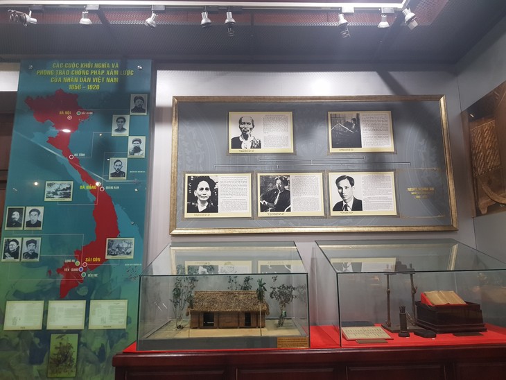 Dermaga Nha Rong dan Museum Ho Chi Minh – Tempat yang Tandai  Kehidupan dan Usaha  Presiden Ho Chi Minh - ảnh 1