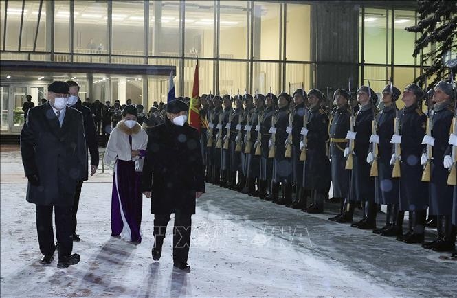 Presiden Nguyen Xuan Phuc Akhiri Kunjungan Resmi di Federasi Rusia - ảnh 1