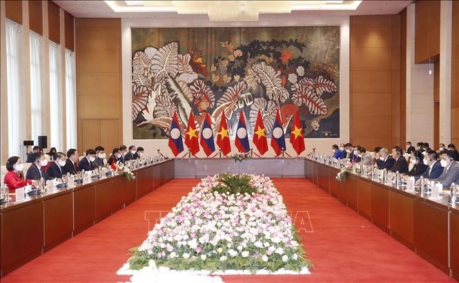 Hubungan Persahabatan Vietnam-Laos Tidak Henti-Hentinya Dikembangkan - ảnh 1