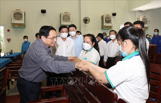 Kunjungan kerja PM Pham Minh Chinh di Provinsi Vinh Long  - ảnh 1