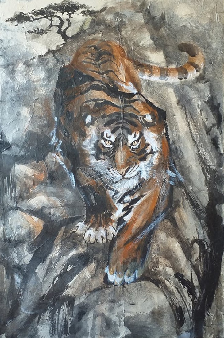 Tahun Nham Dan Nikmati Lukisan  Macan yang hidup-hidup dari Pelukis Nguyen Doan Ninh - ảnh 6