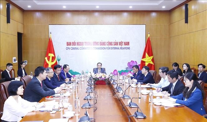 Sekjen Nguyen Phu Trong Kirim Surat Ucapan Selamat Ke Forum Antara Partai Komunis Tiongkok dan Partai-Partai Politik Marxisme Dunia - ảnh 1
