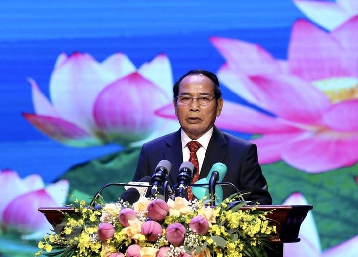 Vietnam dan Laos Melangkah Teguh Dalam Jalan Perkembangan  - ảnh 1