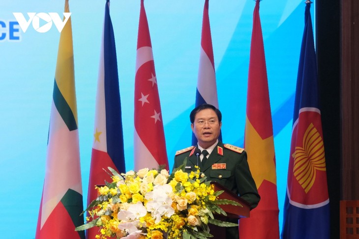 Pembukaan Konferensi Panglima  Angkatan Darat ASEAN ke-23 - ảnh 1