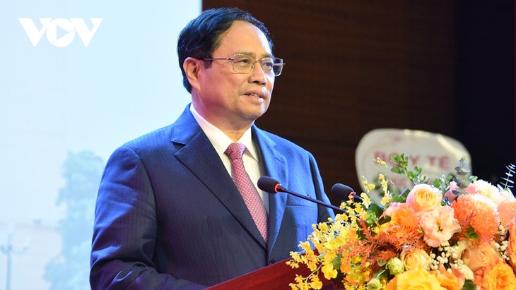 PM Pham Minh Chinh Hadiri Upacara Peringatan HUT ke-120 Pendirian  Universitas Kedokteran Ha Noi - ảnh 1