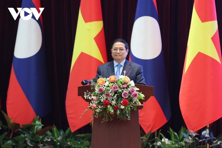 Vietnam dan Laos Tingkatkan Kerja Sama Ekonomi dan Perdagangan - ảnh 1