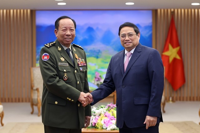 Kerja Sama Pertahanan Menjadi Pilar Penting dalam Hubungan Vietnam-Kamboja - ảnh 1