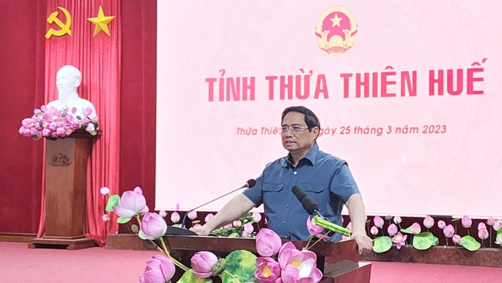 PM Pham Minh Chinh: Membangun Provinsi Thua Thien Hue Menjadi Pusat Budaya dan Pariwisata yang Besar dan Khas  - ảnh 1
