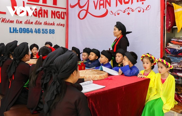 Mendekati Tempat Perbenihan Talenta Lagu-Lagu Rakyat Quan Ho di Bac Ninh - ảnh 1