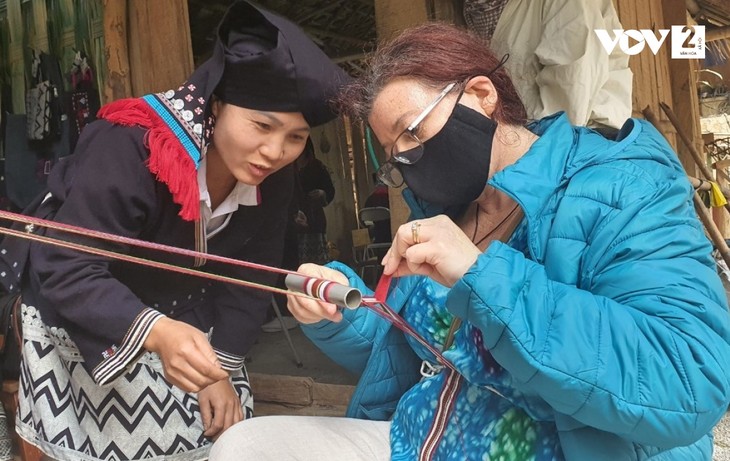 Saudari Dinh Thi Hao dan Perjalanan Membawa Dusun Miskin Menjadi Destinasi Wisata - ảnh 2