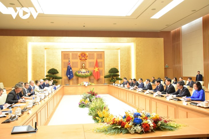 PM Pham Minh Chinh Menerima dan Melakukan Pembicaraan dengan PM Australia, Anthony Albanese - ảnh 1