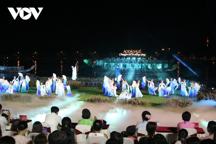 Festival Ao Dai Hue 2023: Kisah dari Sungai - ảnh 1