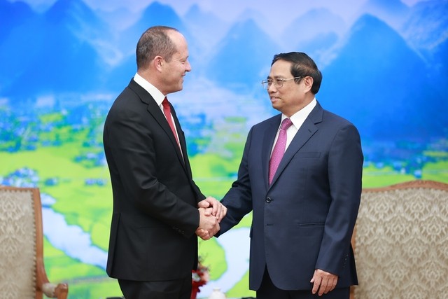 PM Vietnam, Pham Minh Chinh Terima Menteri Ekonomi dan Industri Israel, Nir Barkat - ảnh 1