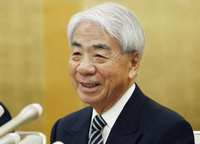 Ketua Majelis Tinggi Jepang tiba di Kota Hanoi, Mulai Kunjungan Resmi di Vietnam - ảnh 1
