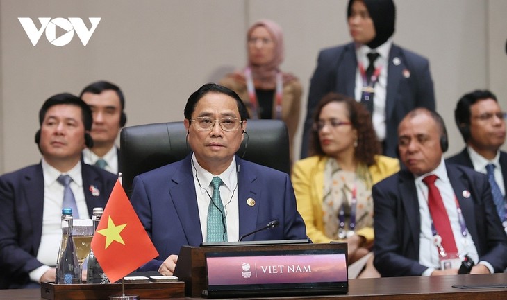 ​PM Pham Minh Chinh Hadiri KTT ASEAN+1 dengan Para Mitra  - ảnh 2