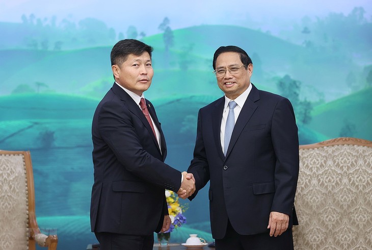 PM Pham Minh Chinh Terima Menteri Hukum dan Dalam Negeri Mongolia - ảnh 1