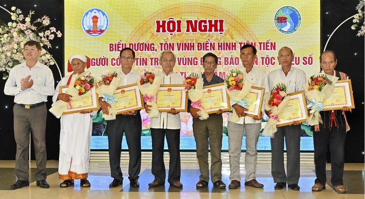 Pemimpin Desa Cham di Provinsi Binh Thuan - ảnh 2