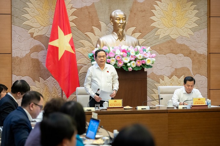 Wakil Harian Ketua MN Vietnam, Tran Thanh Man: UU Mengenai Asuransi Sosial (Amandemen) Akan Berpengaruh Besar Terhadap Warga - ảnh 1
