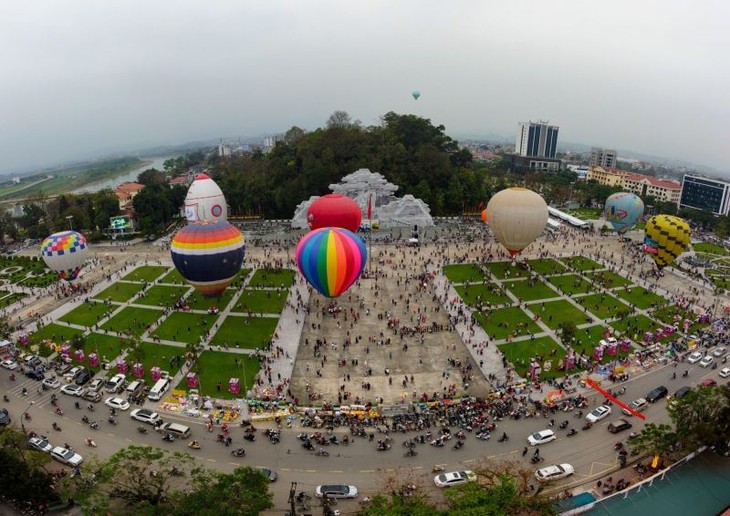 Provinsi Tuyen Quang akan Selenggarakan Festival Cahaya Balon Internasional - ảnh 1