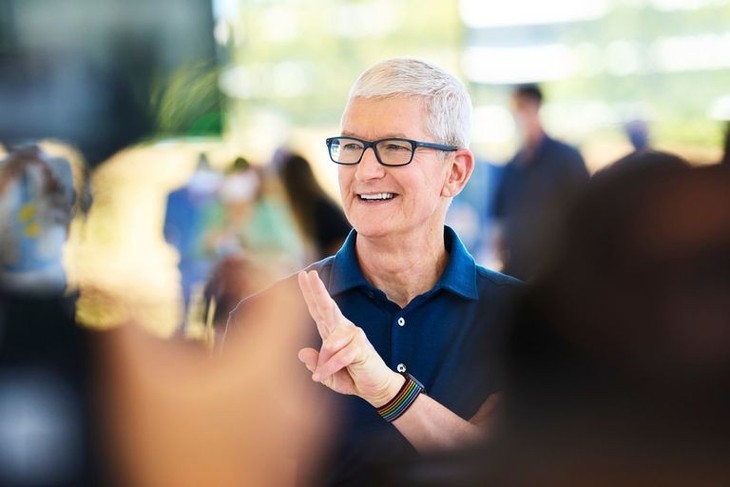 CEO Tim Cook Tiba di Vietnam – Apple Meningkatkan Pengeluaran bagi Para Pasokan Daerah - ảnh 1