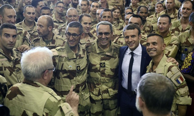 Macron au Mali pour le coup d'envoi de la force régionale - ảnh 1