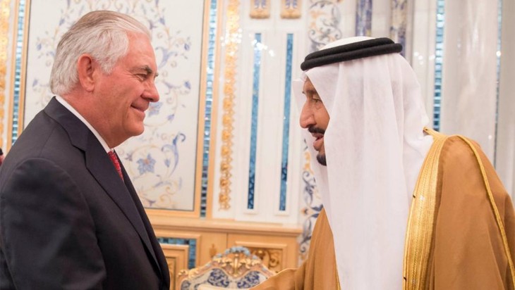 Tillerson et Le Drian tentent de résoudre la crise dans le Golfe  - ảnh 1