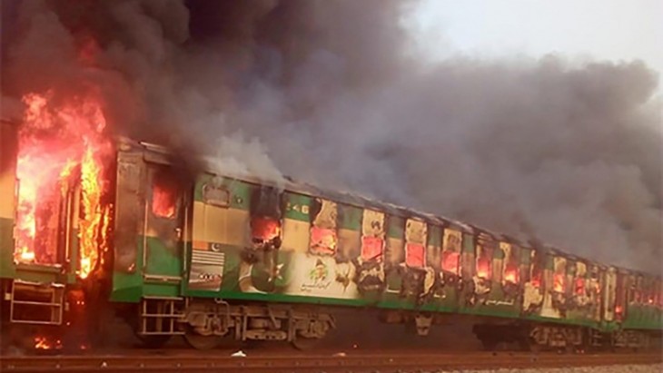Pakistan : incendie accidentel meurtrier à bord d'un train - ảnh 1