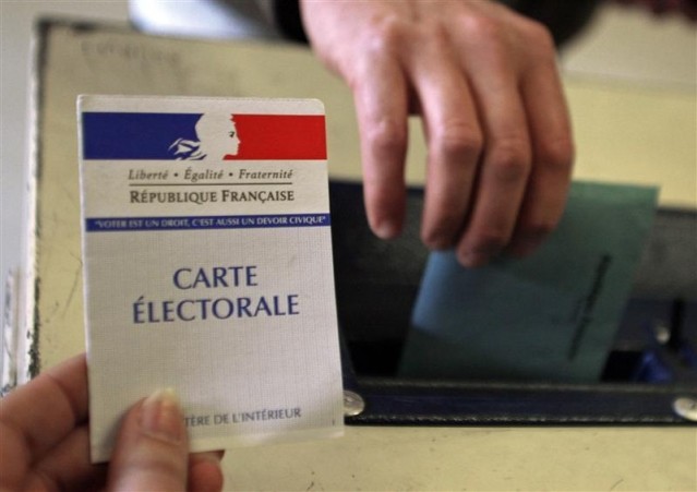 Les Français ont commencé à voter pour la présidentielle - ảnh 1