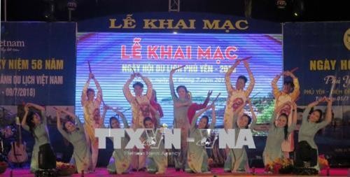 Tourism Day promotes Phu Yen land, culture - ảnh 1