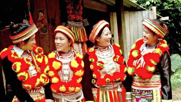 Red Dao people’s costume decoration art recognized as national heritage - ảnh 1