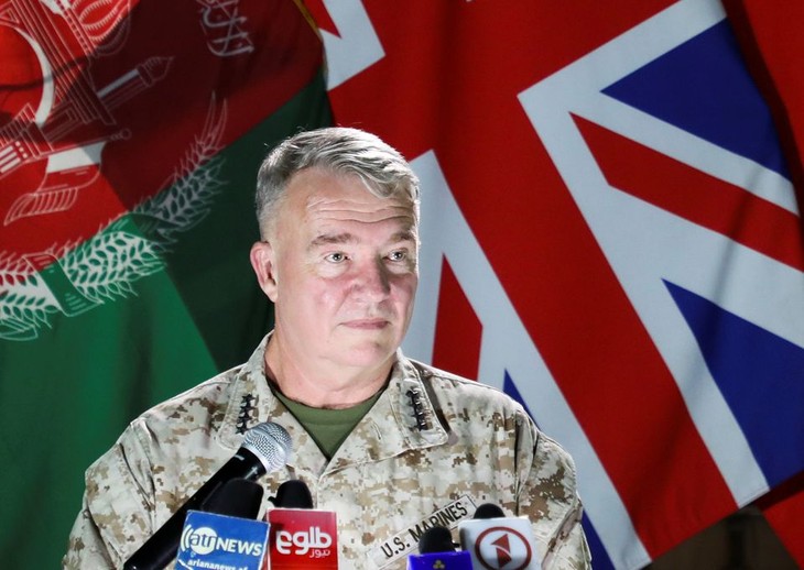 US offers further air support to Afghan troops amid Taliban offensive - ảnh 1