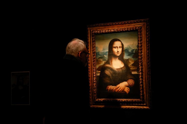 Mona Lisa copy to go under the hammer in Paris auction - ảnh 1