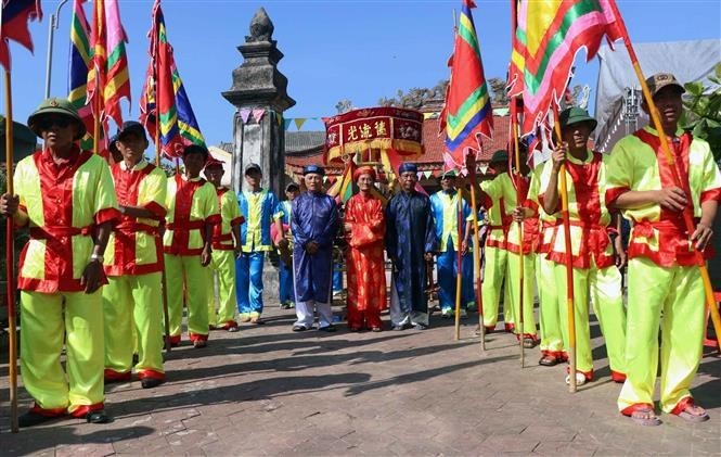 Whale worshipping festival held in Ha Tinh province - ảnh 1