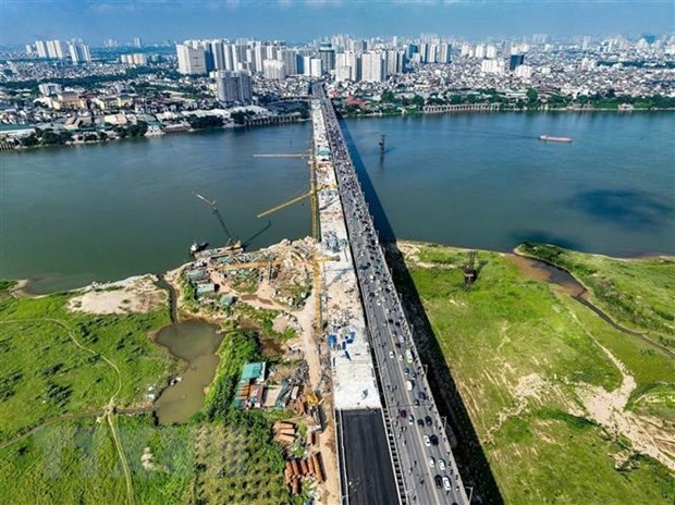 Hanoi: Vinh Tuy bridge phase 2 to open for traffic before September 2 - ảnh 1