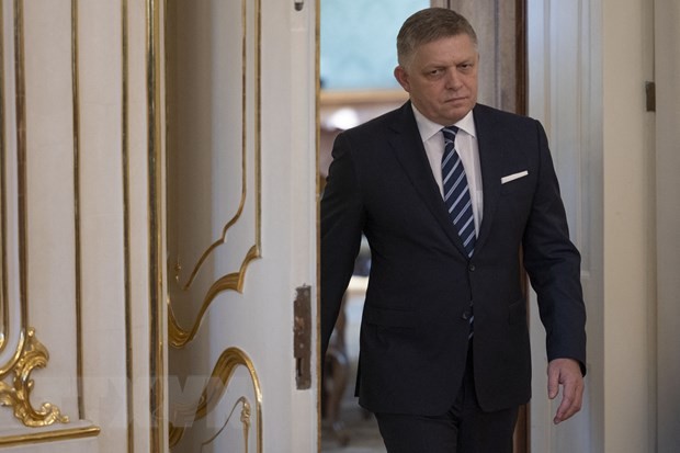 Slovakia announces halt of military aid to Ukraine - ảnh 1