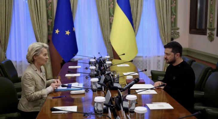 EU weighs advancing Ukraine's membership bid - ảnh 1