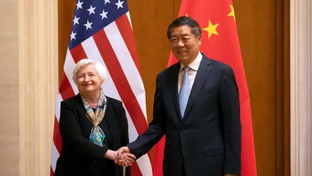 Yellen to 'intensify communication' with China's He - ảnh 1