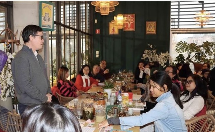 Vietnamese literary works served up at Brussels restaurant - ảnh 1