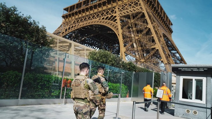 Several countries to send security forces to guard 2024 Paris Olympic Games - ảnh 1