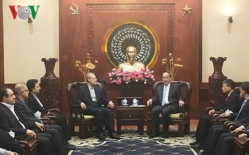 Sekretaris Komite Partai Komunis Kota Ho Chi Minh, Nguyen Thien Nhan menerima Ketua Parlemen Iran, Ali Ardeshir Larijani  - ảnh 1