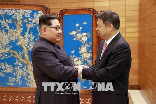 Pemimpin RDRK, Kim Jong-un berbahas dengan pejabat Tiongkok tentang penguatan hubungan - ảnh 1