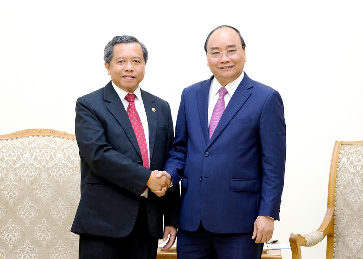 PM Nguyen Xuan Phuc menerima Ketua Institut Ilmu Pengetahuan Nasional  RDR Laos - ảnh 1