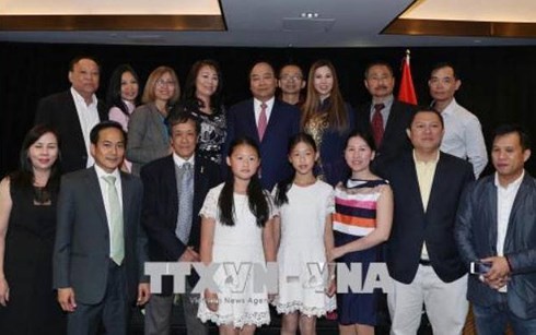 PM Viet Nam, Nguyen Xuan Phuc mengakhiri kehadiran di KTT G7 yang diperluas dan kunjungan-nya di Kanada - ảnh 3