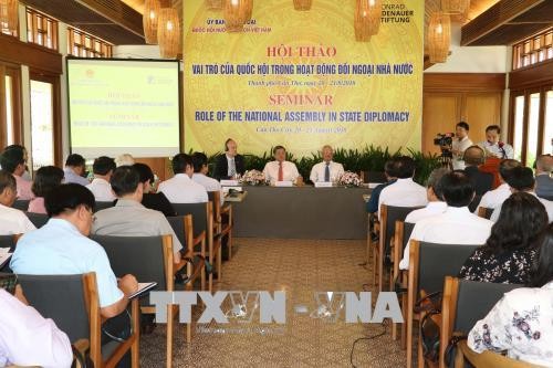 Wakil Ketua MN Vietnam, Uong Chu Luu menghadiri lokakarya “Peranan MN dalam aktivitas luar negeri Negara” - ảnh 1